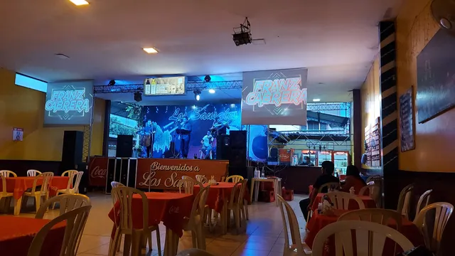 Peña Restaurante Los Sausales Sabor Chapaco