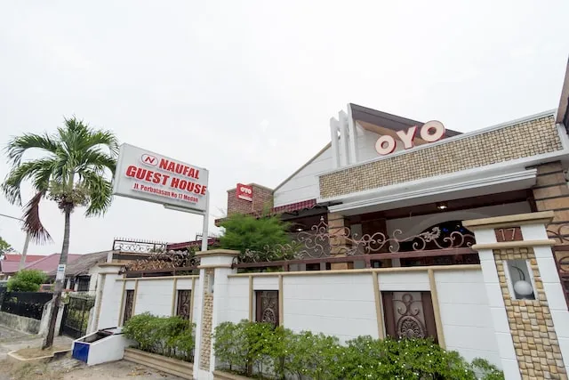 OYO 619 Naufal Guest House Syariah