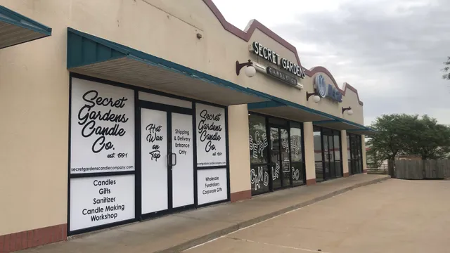 Secret Gardens Candle Company