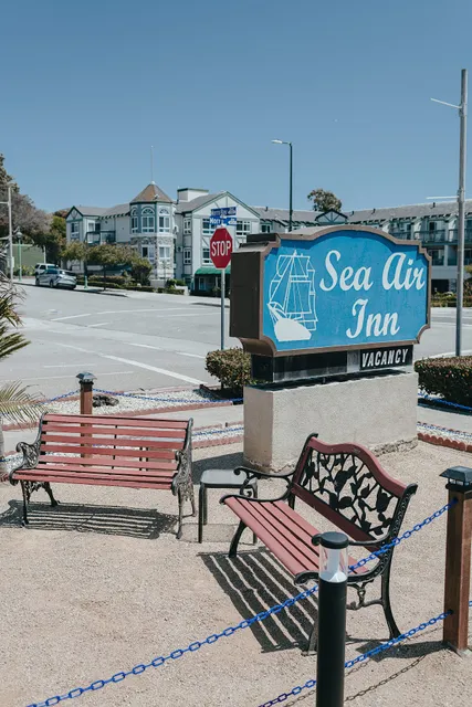 Sea Air Inn & Suites - Downtown/Restaurant Row
