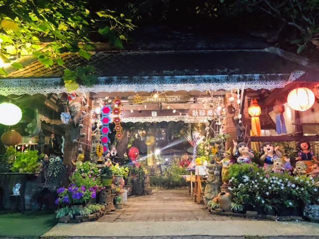 Moom Mai Restaurant ร้านอาหารมุมไม้