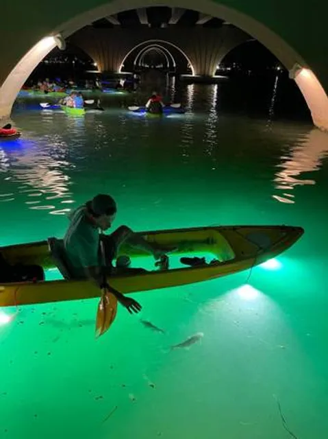 Sharkey's Glass Bottom Tours