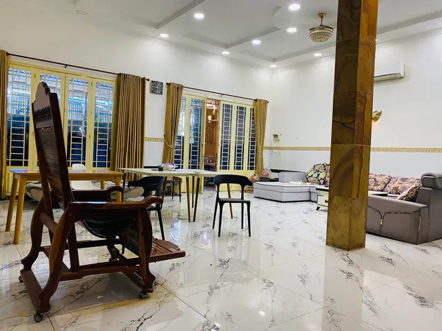 Bake & Bake Bakery & Guesthouse, Russian Market