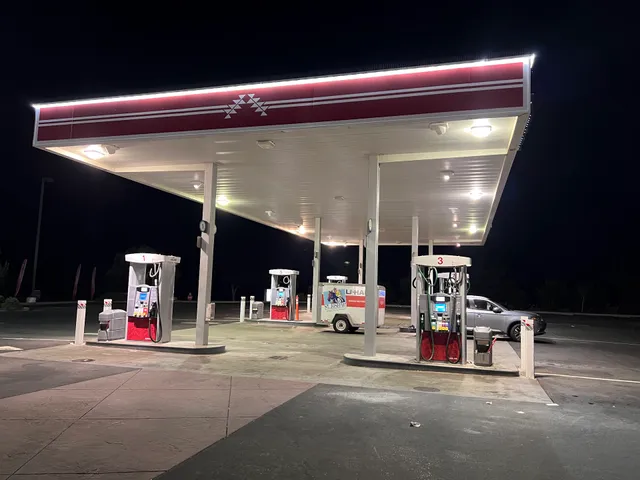 Rolling Hills Travel Center