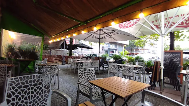 Miss Saigon Restaurant