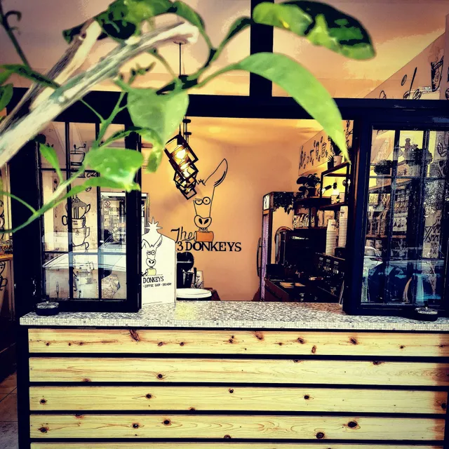 The 3 Donkeys Cafe