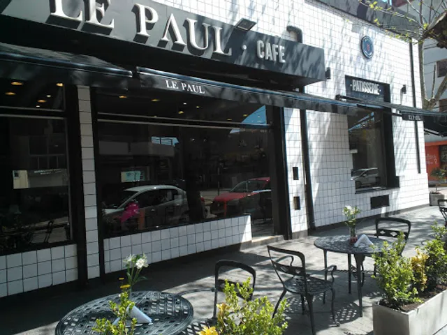 Le Paul Boulangerie