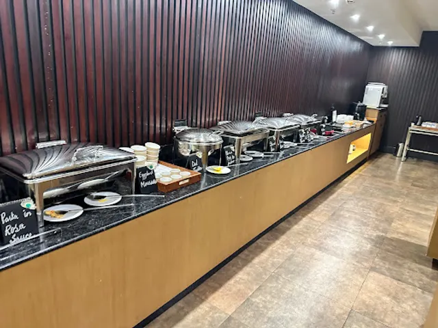 Mynt Restaurant - Vivanta Sikkim