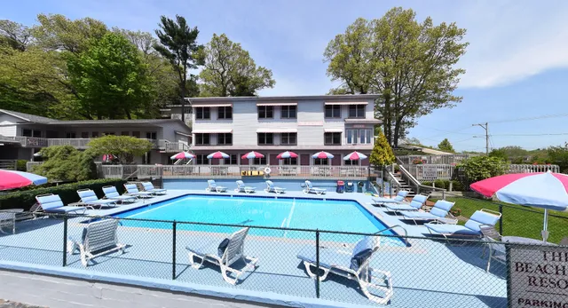 BeachWay Resort & Hotel