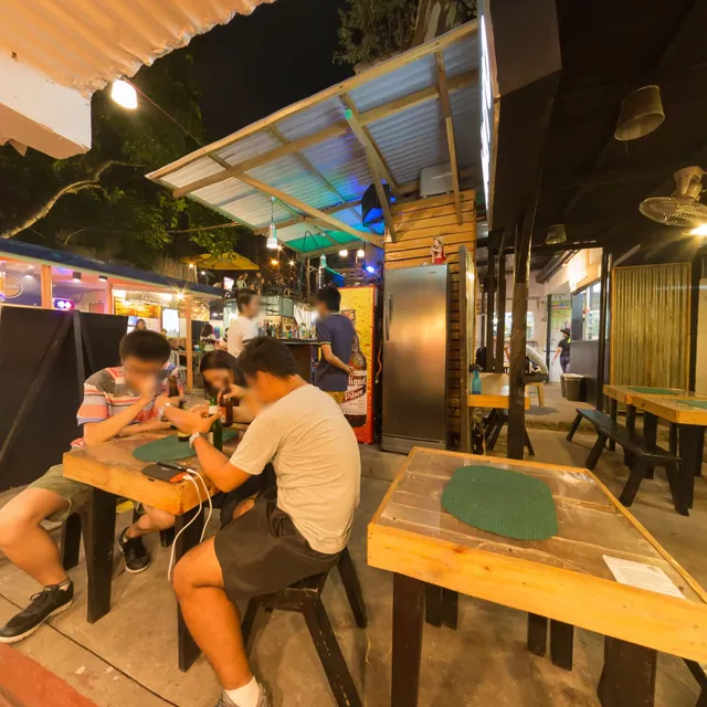 Z Compound Food Park