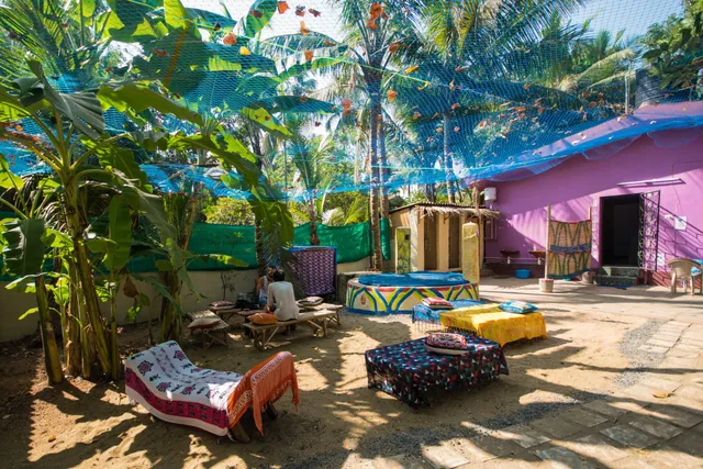 Bunkd Hostel, Anjuna - Unscripted & Common Ground (Keri North Goa)