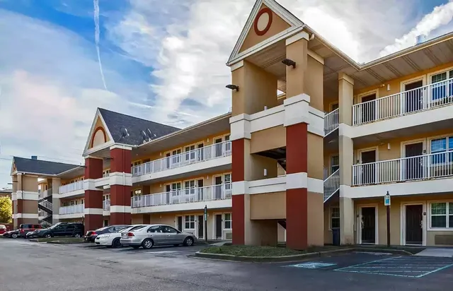 MainStay Suites Knoxville - Cedar Bluff