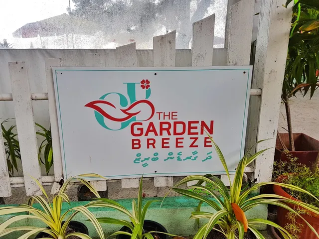 Garden Breeze Cafe