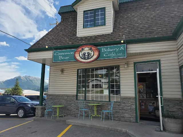 Cinnamon Bear Cafe