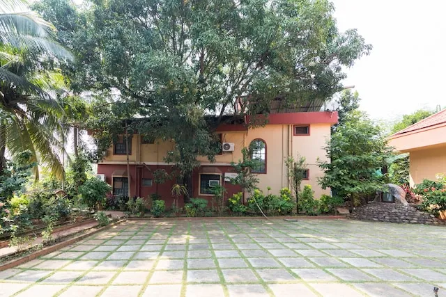 OYO 18328 Green View Studio