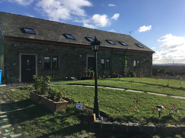 Bank Top Barn Cottages (Fairbottom View, Middle Stable, Little Barn) only on Airbnb