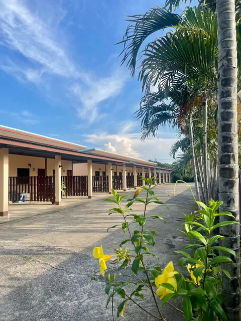 โรงแรมโซน่าเฮ้าส์ (sonahouse hotel)