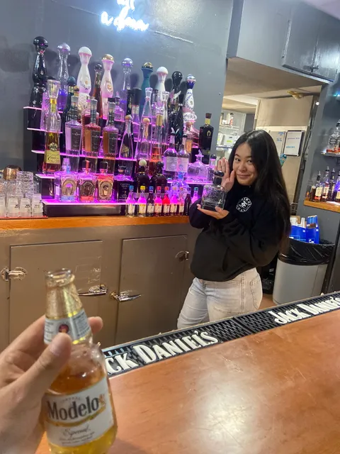 Final Final Bar & Lounge