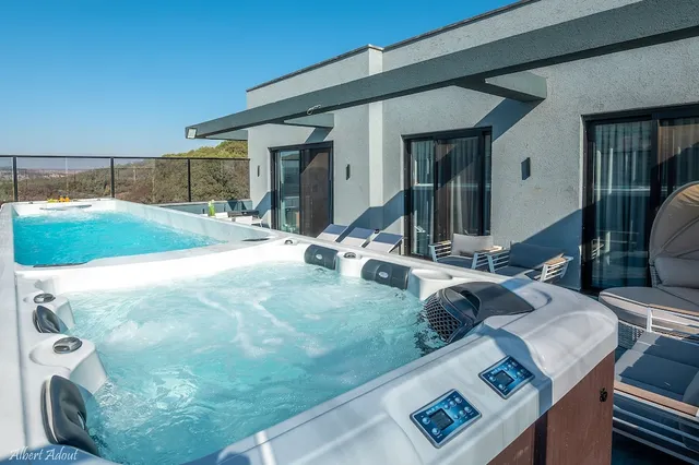 סויטות בוטיק נעמי naomi boutique suites