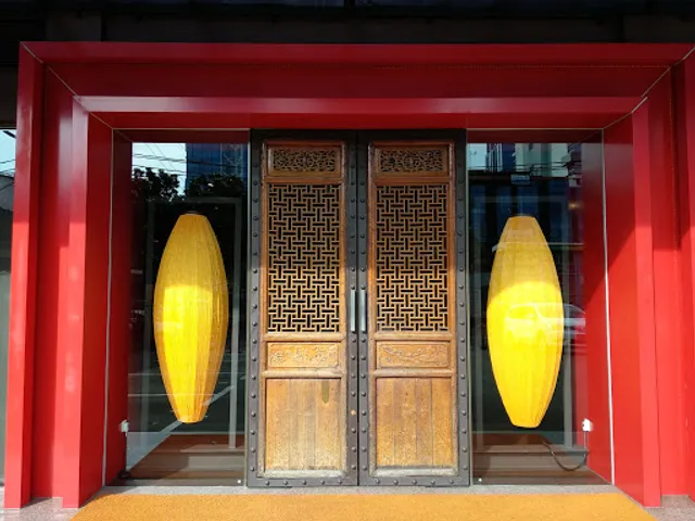 Khubilai Khan Kebon Jeruk