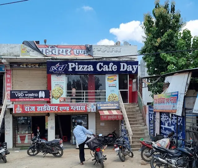 Pizza Cafe Day