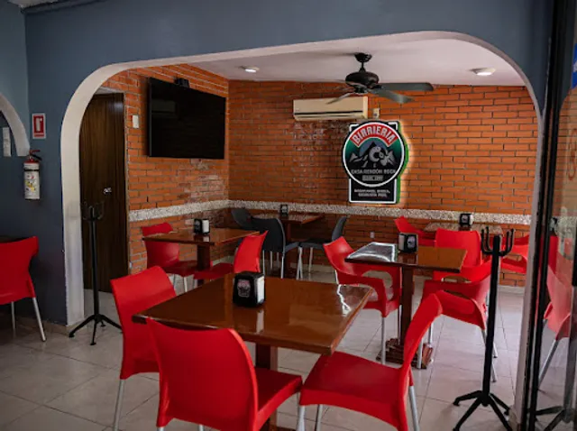 Rendon Roca Birria House