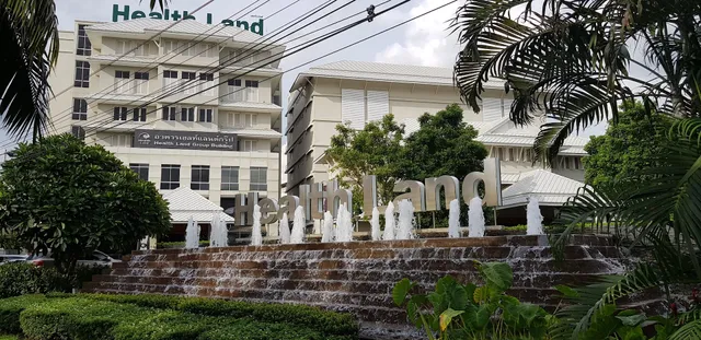 Phlapphla Subdistrict