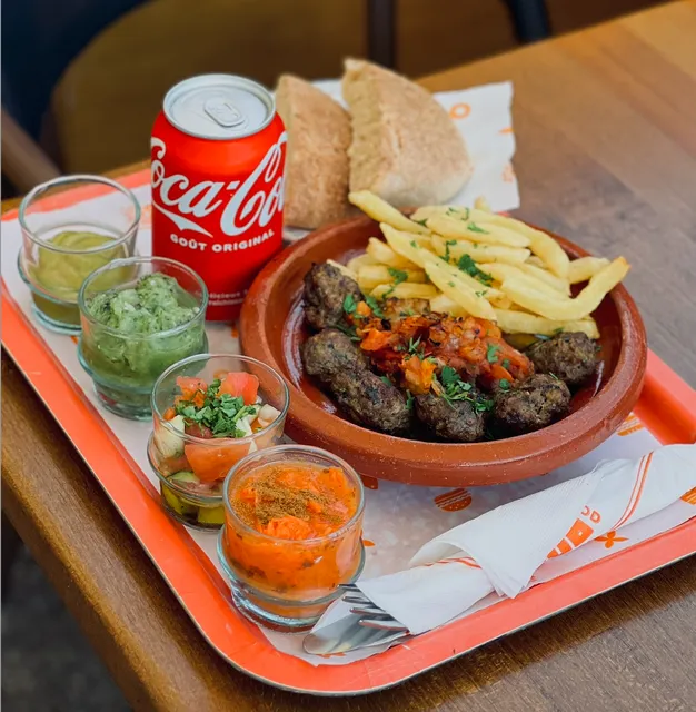 Moojood , Tour Hassan, Rabat