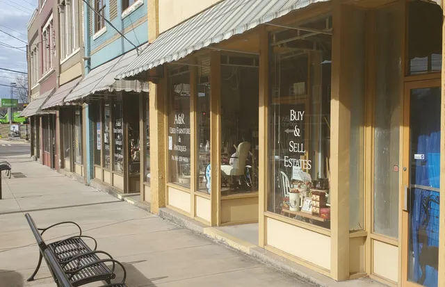 A&R Used Furniture & Antiques