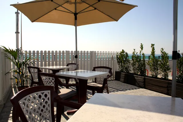 Central Room & Breakfast