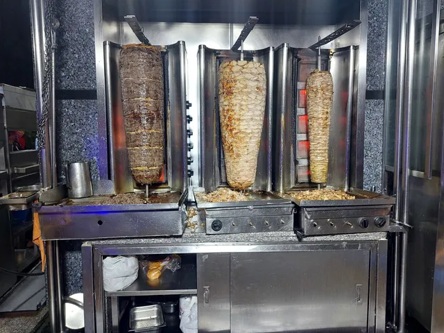 مطعم أبو عمار السوري