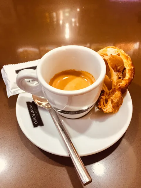 Bar Cafeteria Blanc I Negre