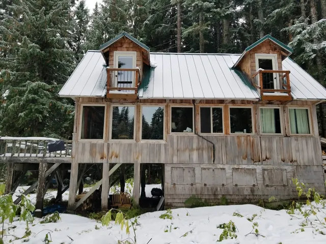 Trillium Lake Basin Cabin