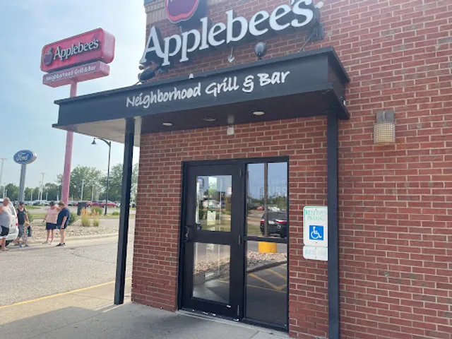 Applebee's Grill + Bar