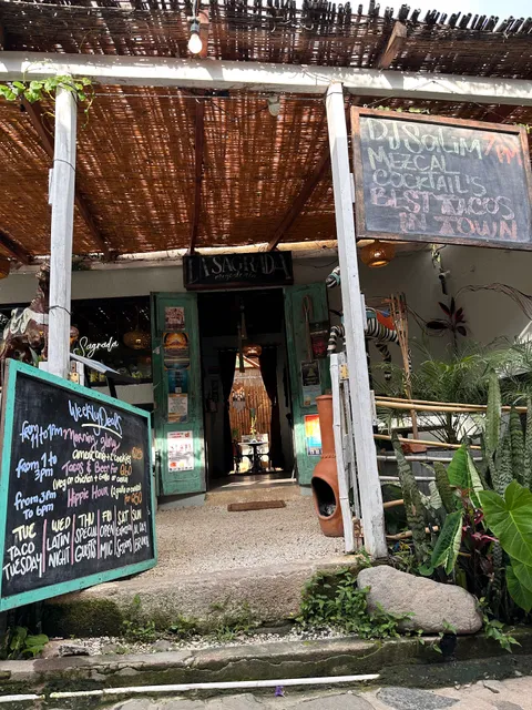 LA SAGRADA MEZCALERIA SM