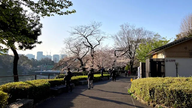 Chidorigafuchi Green Way