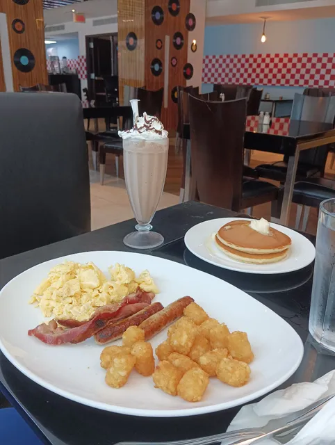 American Diner | Via España