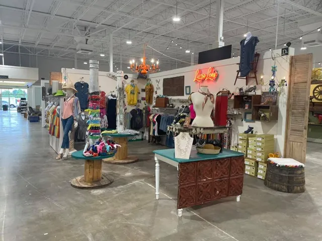 Painted Tree Boutiques - Cinco Ranch