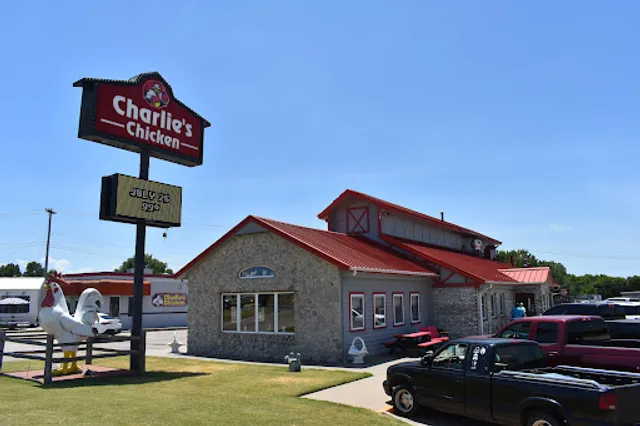 Charlie's Chicken Fort Gibson