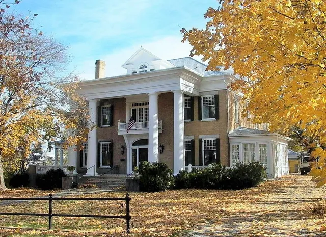 Trinkle Mansion Bed & Breakfast