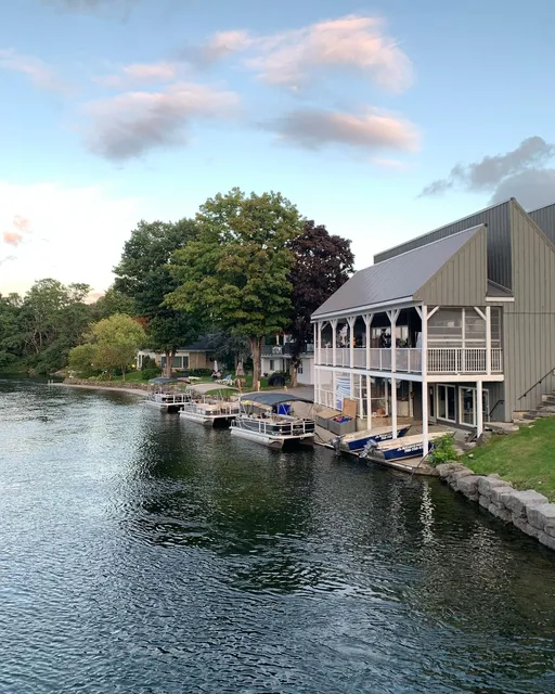 Buckeye Centre Waterfront Suites