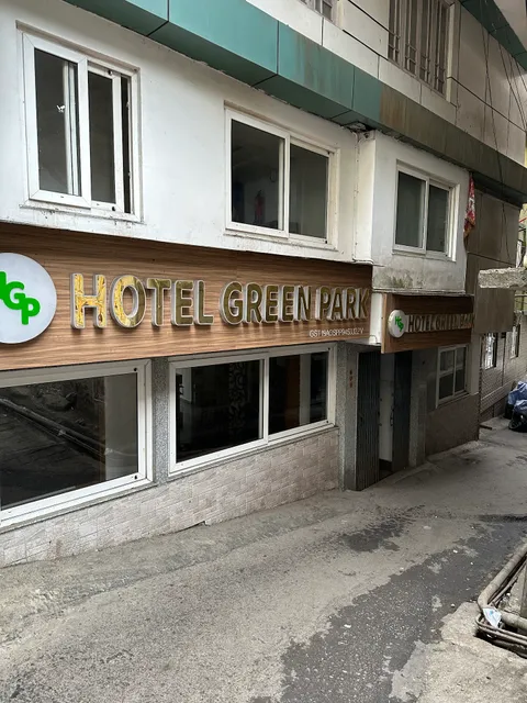 Rain Lily Hotel Green Park