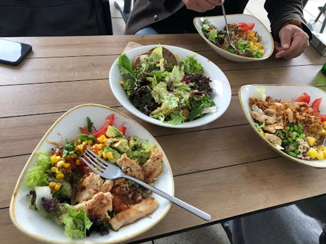 dean&david | Bowls, Salate, Curries & Snacks in Hamburg, Hafencity