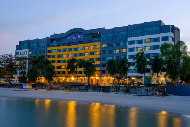 Hotel Mercure Penang Beach