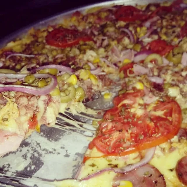 LAMPIÃO ACESO PIZZARIA.