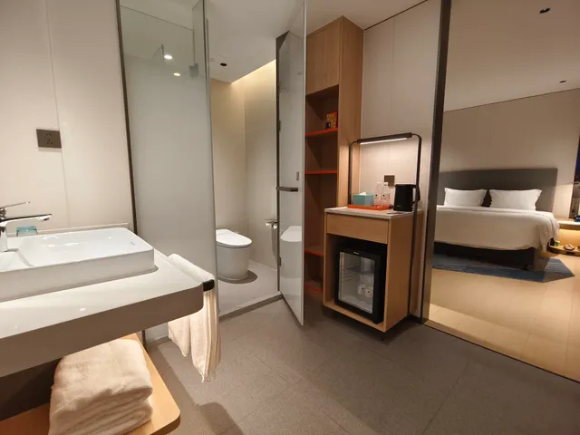 Holiday Inn Express Shanghai PVG Zhuqiao By Ihg