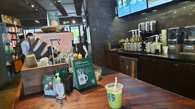 Starbucks Setiabudi One