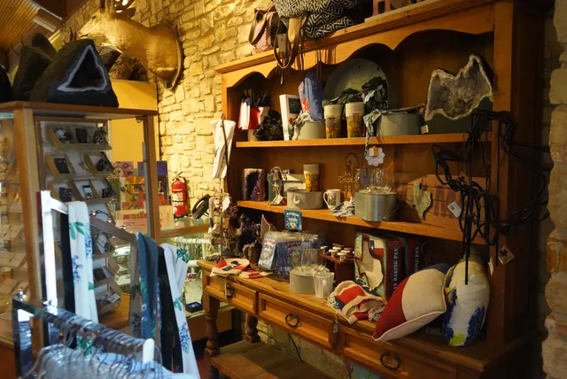 Ticket station/Gift shop