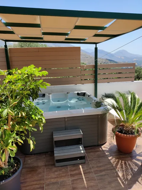 Villa Ariadni family hosse