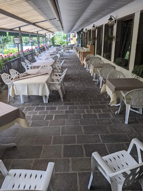 Ristorante al caminetto